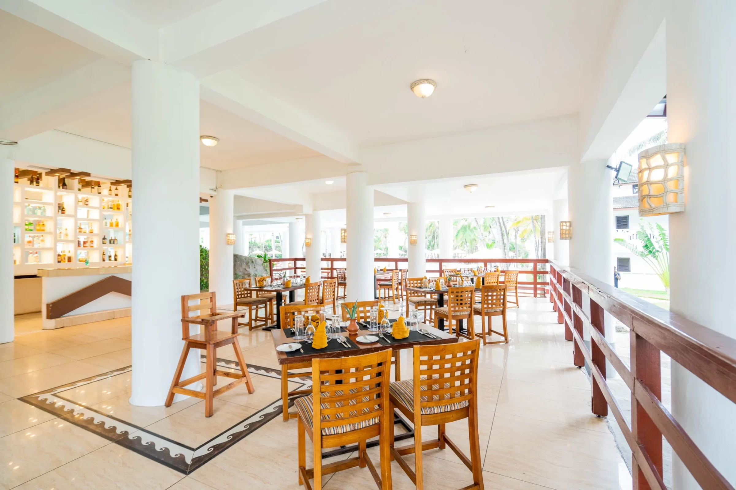 PrideInn Flamingo Beach Resort & Spa 2
