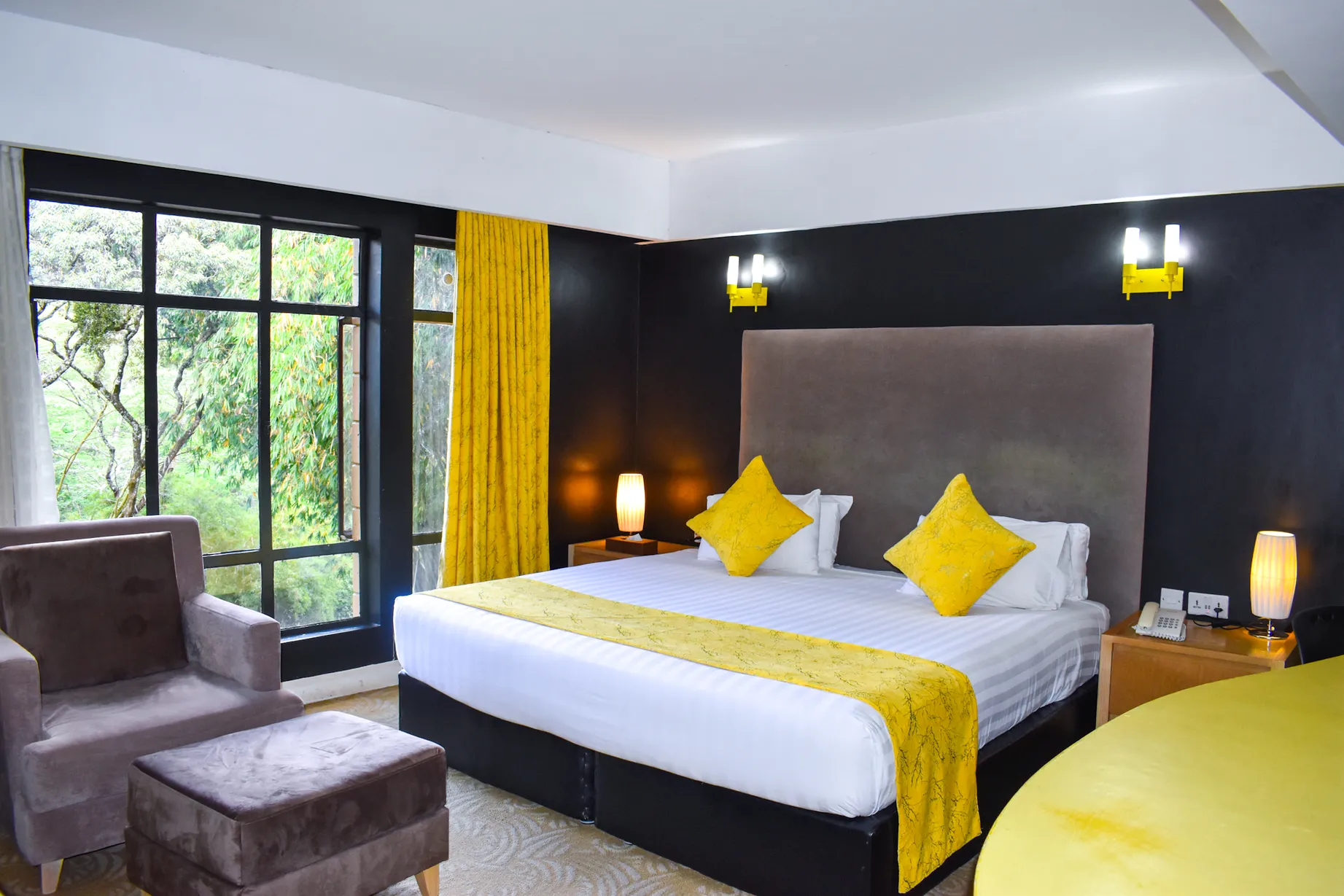 West Wood Hotel 1